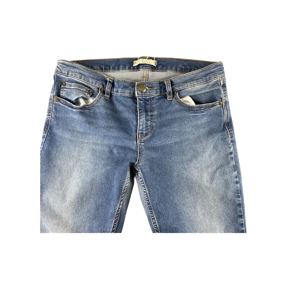 Free People Mid Rise Flare Jeans Medium Wash‎ Blue Denim Size 29